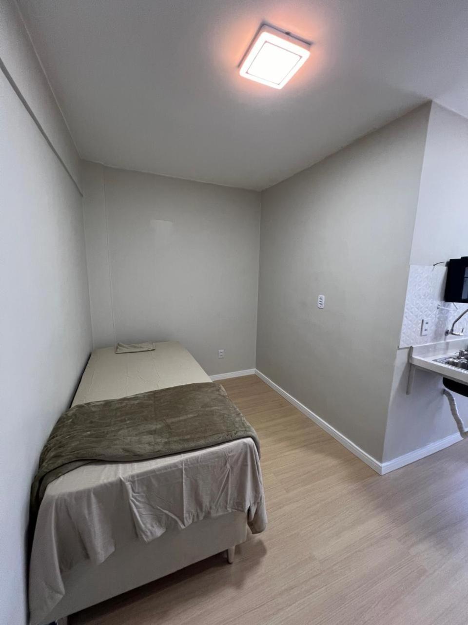 Apartamento Kit Ipe Rosa -121- Sudoeste - Custo Beneficio - Ate 4 Pessoas *